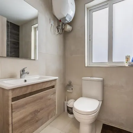 Floor Penthouse With Views - By Solea *