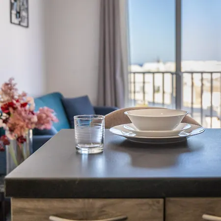 Floor Penthouse With Views - By Solea