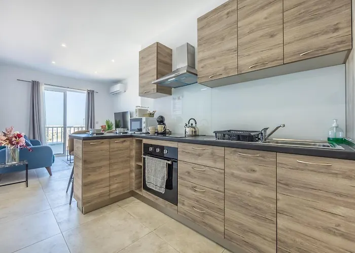 Floor Penthouse With Views - By Solea Apartment San Gwann