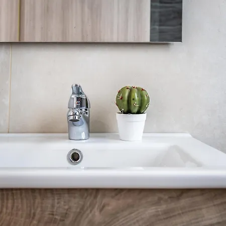 Apartment Ii-kamra Ta Golu 5 Min Walk From St Julians San Gwann