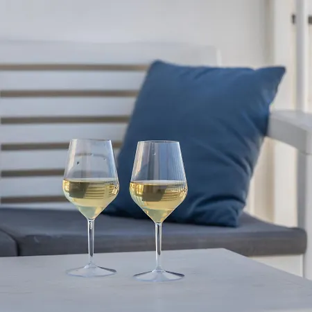 Floor Penthouse With Views - By Solea *