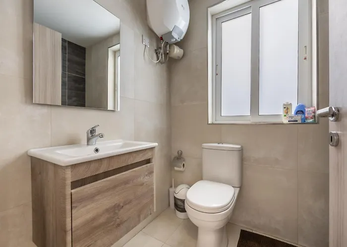 Floor Penthouse With Views - By Solea *